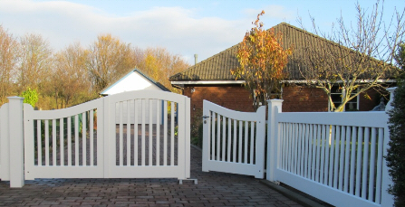 Holzwerkstatt Mazur Bildergalerie - Gartentore - Gartenzaun