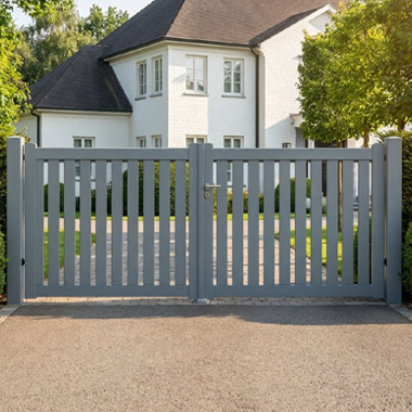 Gartentor achsum im modernen Design