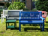 Gartenbänke farbig lackiert 41